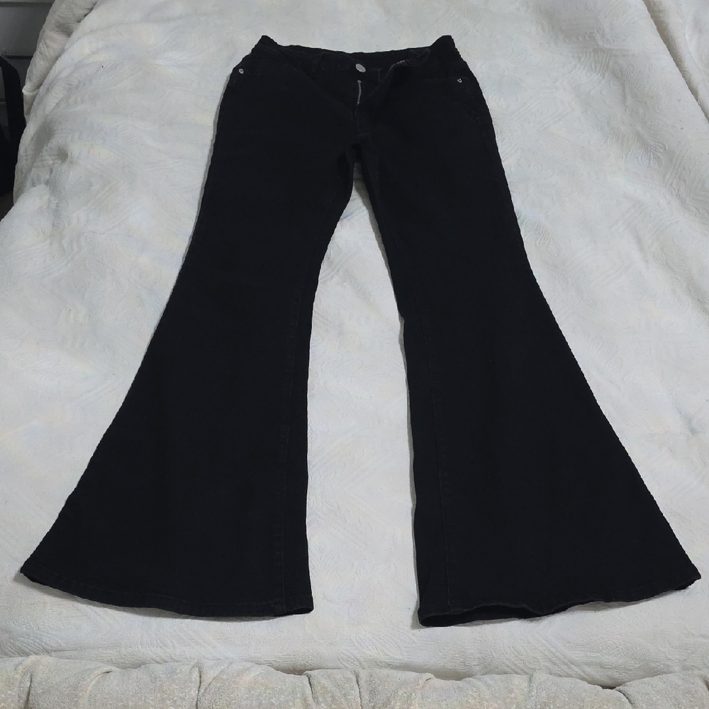 Black Flared Women's Jeans
